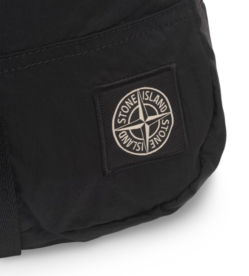 Сумка STONE ISLAND - Coated Nylon Metal In Econyl Tote Сумка STONE ISLAND - Coated Nylon Metal In Econyl Tote
